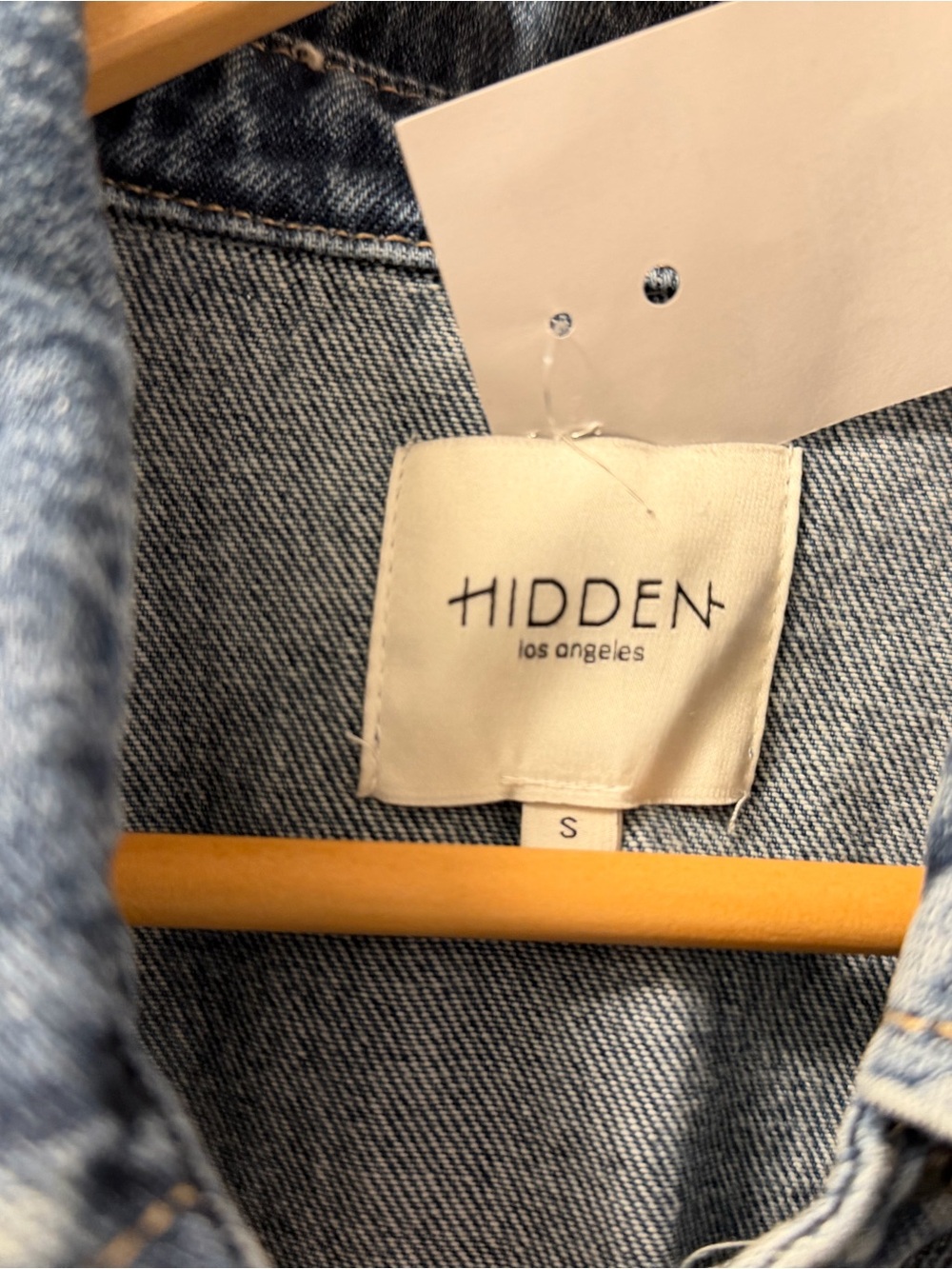 NWT HIDDEN Los Angeles Light Wash Denim Jacket - Light Blue